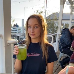 Meet your Posher, Camille